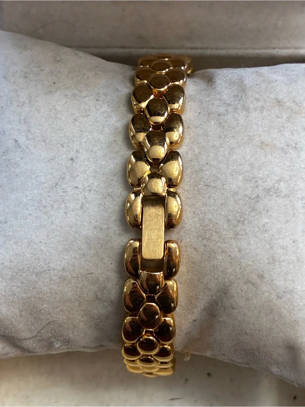 Raymond Weil Ladies Watch 18K Gold Plated Black Dial Swiss Made  New Battery
